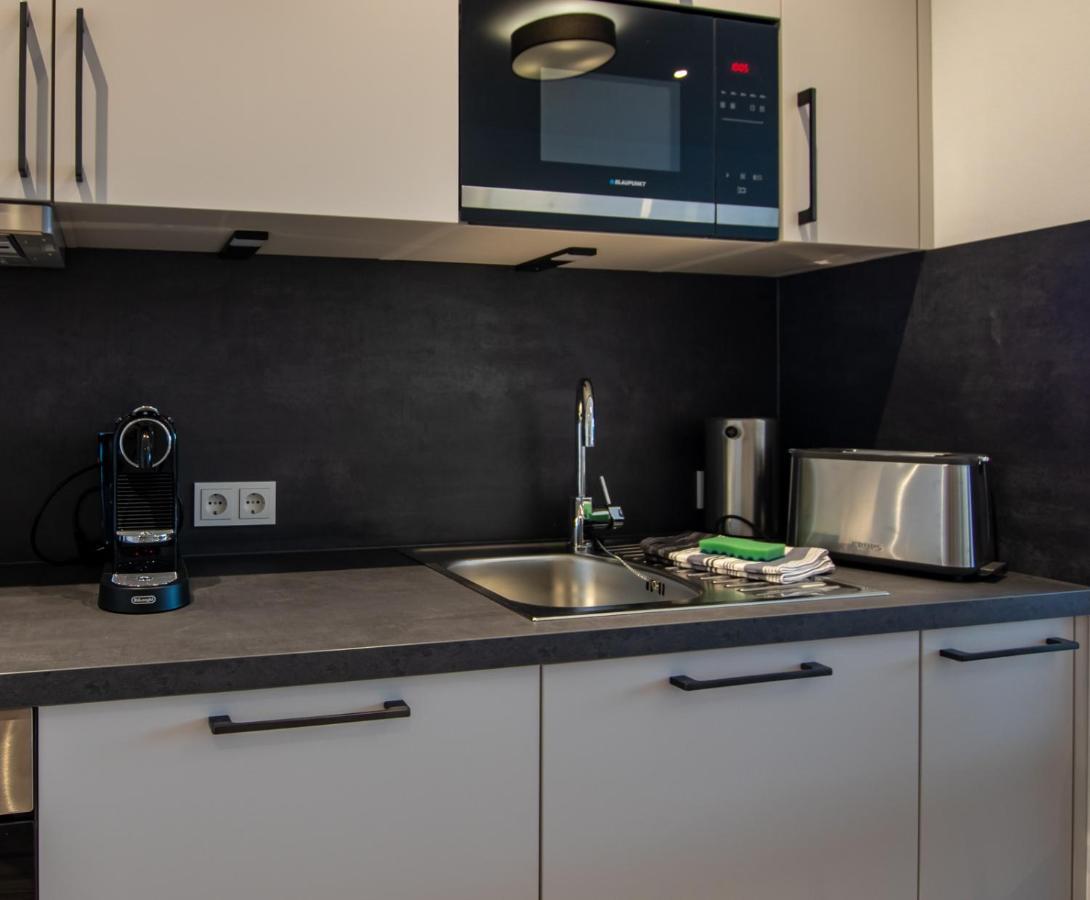 Livin63 Studio Apartments Хёсбах Экстерьер фото