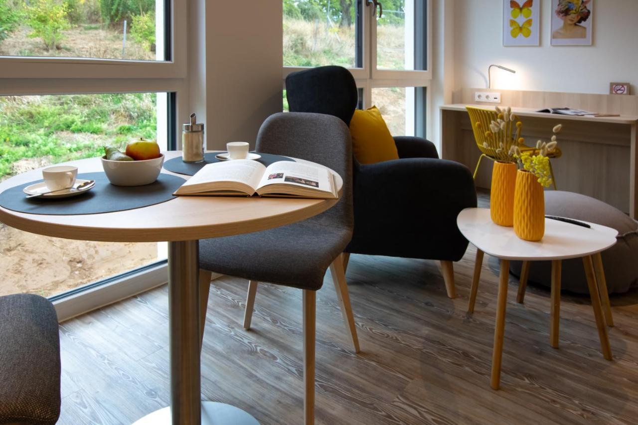 Livin63 Studio Apartments Хёсбах Экстерьер фото